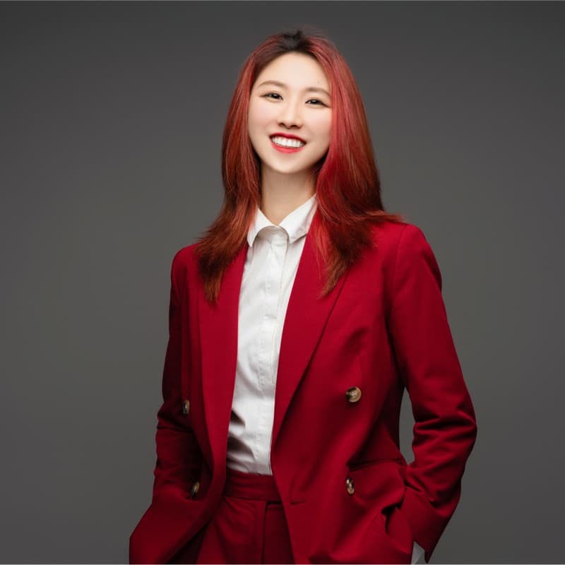 Lena — Career Coach